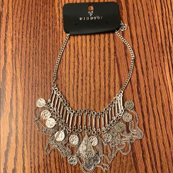 Silver Windsor Necklace - Picture 2 of 3